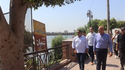 محافظ القليوبية يوجه باحالة مسئولي الحملة الميكانيكية بالقناطر للتحقيق