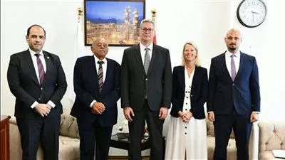 وزير البترول يتابع برنامج الحفر الاستكشافي الذي نفذته شركة فاروس انرجي الانجليزية