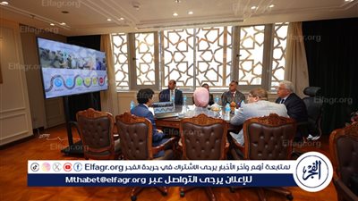 وزير التعليم العالي يجتمع بفريق عمل مؤسسة 