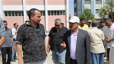 رئيس مياه أسيوط يتفقد سير العمل بمحطة رفع الصرف الصحي بمركز ديروط  