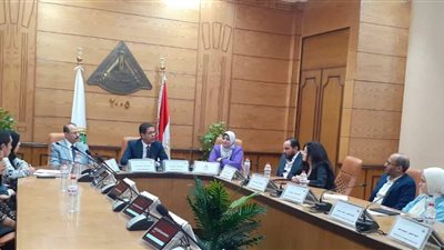 رئيس جامعة بنها: حريصون على توفير فرص عمل مستدامة للخريجين