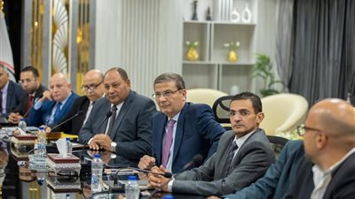 وزيرا الإنتاج الحربي والزراعة يتابعان مستجدات التعاون المشترك 