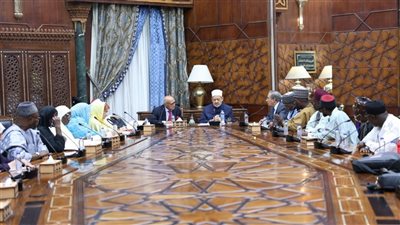 شيخ الأزهر يدعو المجامع الفقهية إلى ثورة فقهية على فقه العادات والتقاليد التي ظلمت المرأة