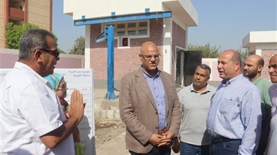 محافظ القليوبية يضع حجر الأساس لعدد من المشروعات بطوخ (صور)