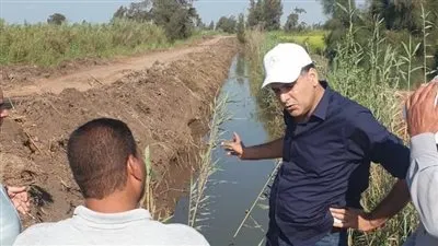رئيس جهاز تحسين الأراضي يتابع جهود تطهير المساقى والمراوي وضمان وصولها لنهايات الترع بكفر الشيخ