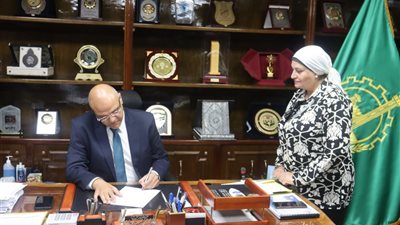 محافظ القليوبية يخفض الحد الأدنى للقبول بمدارس الثانوي العام إلى 225 درجة