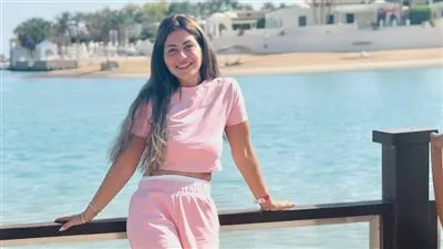 منة فضالي تتألق في أحدث ظهور لها من الجونة