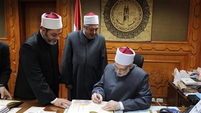 وكيل الأزهر يعتمد نتيجة الدور الثاني لشهادات القراءات بنسبة ٦٨.٥٧%
