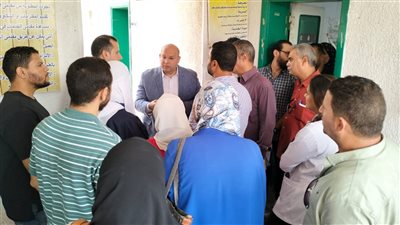 نائب محافظ الجيزة يتفقد سير العمل بوحدة قرية الجلاتمة الصحية بمنشأة القناطر