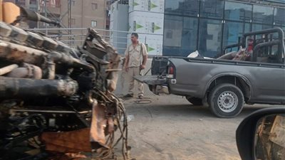 انقلاب سيارة تريلا أعلى الدائري بالقليوبية