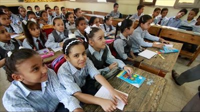 هل غياب الطالب عن المدرسة يعرضه للفصل النهائي بالعام الدراسي الجديد؟