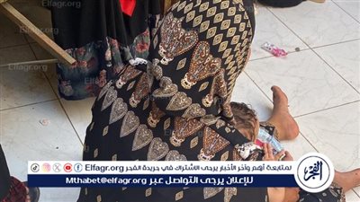 المواطنين يفترشون الأرض..زحام شديد على صرف ألبان الاطفال فى الصحة بالغربية ووكيل الوزارة يرد