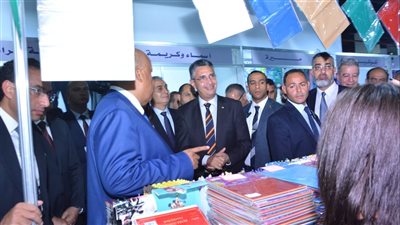 غرفة القاهرة: إقبال كثيف علي معرض أهلا مدارس الرئيسي بالقاهرة