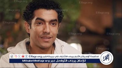الفنان محمد عادل: نفسي أموت وأنا على المسرح