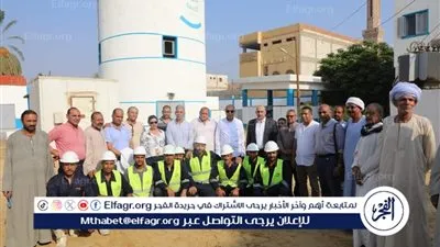 محافظ المنيا يعطى إشارة بدء التشغيل التجريبى لمحطة مياه شارونة