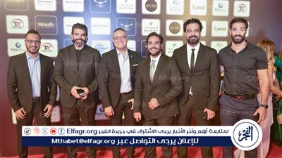 الراديو 9090 يتسلم جائزة أفضل إذاعة فى الشرق الأوسط من «دير جيست» (صور)