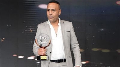 محمود عبد المغني يحصد جائزة الدير جيست عن مسلسل 
