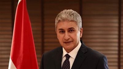 وزير السياحة والآثار يعتمد الضوابط المنظمة لتنفيذ رحلات العمرة للموسم الجديد