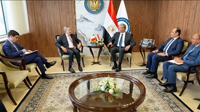 وزير البترول يبحث سبل زيادة حجم التعاون مع الشركات الإيطالية في قطاعات الطاقة والتعدين