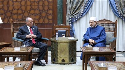 رئيس قضايا الدولة يزور شيخ الأزهر 