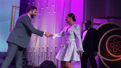 صبا مبارك تخطف الأنظار بحفل افتتاح النسخة السادسة من مهرجان ملتقى ميدفست 