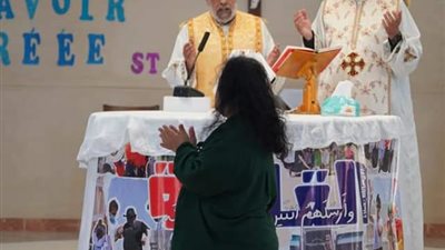 القمص أنطونيوس غطاس يترأس القداس الختامي للقافلة الثالثة للشباب 