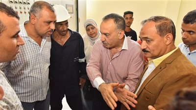 محافظ أسيوط يتفقد محطتي مياه نجوع المعادي والنواورة الارتوازي بمركز البداري   