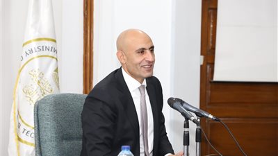 وزير التعليم: لدينا معلمين على مستوى عال من المهارة وموهوبين فى نقل المعلومة للطلاب