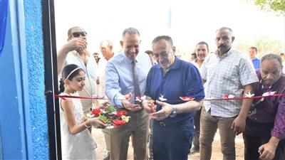 محافظ أسيوط يفتتح المسرح المركزي بعد تطويره وورشة الأشغال لإدارة أبنوب التعليمية   