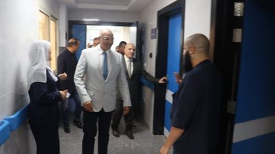 محافظ القليوبية يتابع أعمال التشغيل التجريبي لمبنى الرعايات الجديد بحميات بنها