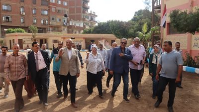 محافظ القليوبية يتفقد عددا من المعاهد الأزهرية والمدارس لمتابعة انتظام الدراسة (صور)