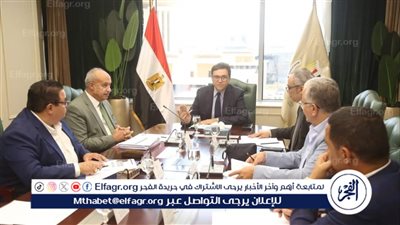 وزير الثقافة يعقد اجتماعًا موسعًا مع رؤساء قطاعات الوزارة لمتابعة تنفيذ مبادرة رئيس الجمهورية للتنمية البشرية 