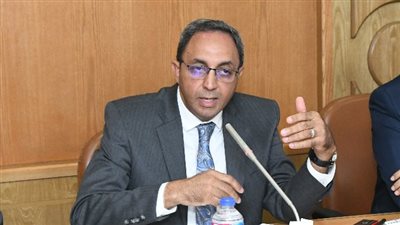 محافظ قنا: دعم وتشجيع السياحة الريفية هام لتنمية الاقتصاد المحلي 