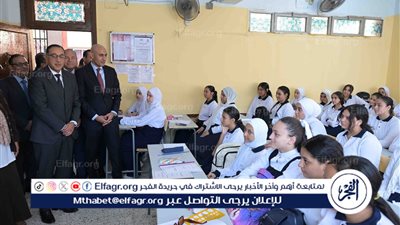 عاجل| رئيس الوزراء يتفقد عددا من المدارس بمدينة السلام لمتابعة انتظام الدراسة