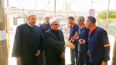 انطلاق الدورة الثانية من دورات التعامل اللائق مع رواد المسجد للعمال