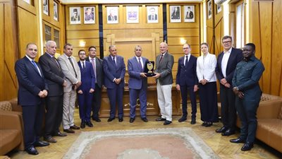 نقيب المحامين يستقبل وفدًا من غرفة التجارة بهامبورج ومؤسسة «LawCom» ومركز القاهرة الإقليمي للتحكيم التجاري الدولي