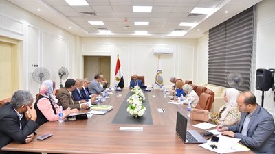 المنشاوي يترأس اجتماع المجلس الأكاديمي لجامعة أسيوط الأهلية  