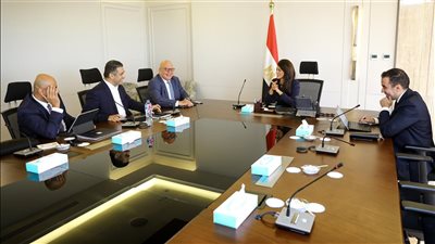 وزيرة التخطيط والتعاون الدولي تبحث جهود تطوير شركة مصر لريادة الأعمال والاستثمار 