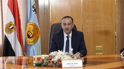 محافظ أسيوط يؤكد على ضرورة رفع معدلات الأداء ونسب الإنجاز في ملفات التصالح   