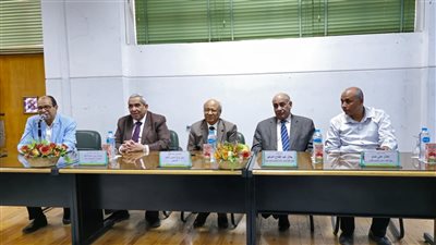 جامعة أسيوط تنظم عددا من الدورات التدريبية تحت عنوان المراجعة الداخلية والخارجية للامتحانات بكليات الجامعة  