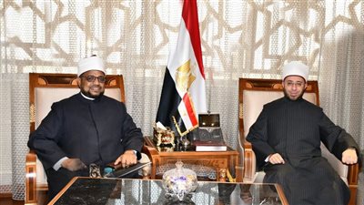 وزير الأوقاف يستقبل أمين عام مجمع البحوث الإسلامية لبحث التعاون المشترك