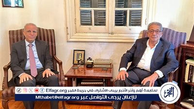 عمرو موسي والسفير العراقي بالقاهرة يبحثان القضايا العربية على الساحة الدولية