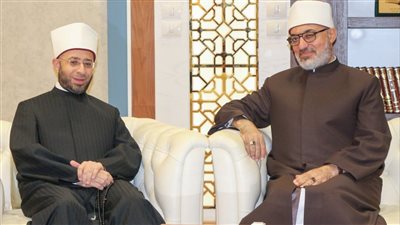 مفتي الجمهورية: مصر وماليزيا ترتبطان بعلاقات تاريخية.. ودار الإفتاء تفتح أبوابها دائمًا لتبادل الخبرات العلمية