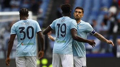 لاتسيو يلدغ ميلان في الوقت القاتل ويخطف ثلاث نقاط ثمينة