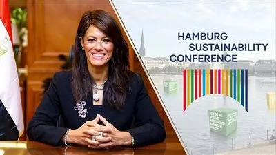 وزيرة التخطيط والتنمية الاقتصادية والتعاون الدولي تصل إلى ألمانيا للمشاركة في مؤتمر هامبورج للاستدامة