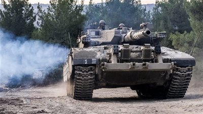 الجيش الإسرائيلي يعلن مقتل ضابط وإصابة 3 آخرين بجروح خطيرة