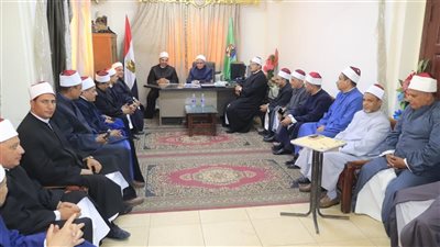 رئيس القطاع الديني يفتتح أولى دورات التعامل اللائق لعمال المساجد بالفيوم