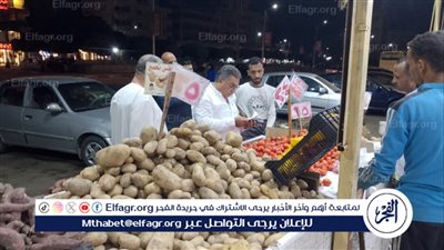 محافظ الدقهلية يتفقد منافذ الخضار والفاكهة بالمنصورة منفردًا للتأكد من الإلتزام بإعلان الأسعار
