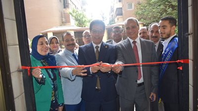 رئيس جامعة بنها يفتتح معرض دار المعارض للكتاب - صور