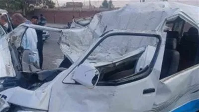 إصابة 10 أشخاص فى حادث انقلاب سيارة ميكروباص بالشرقية
